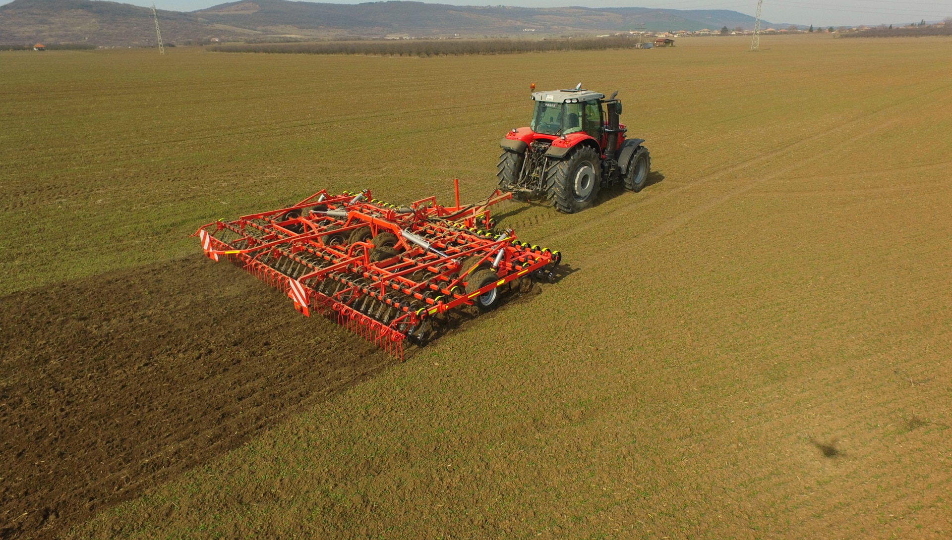 Seedbed CULTIVATOR